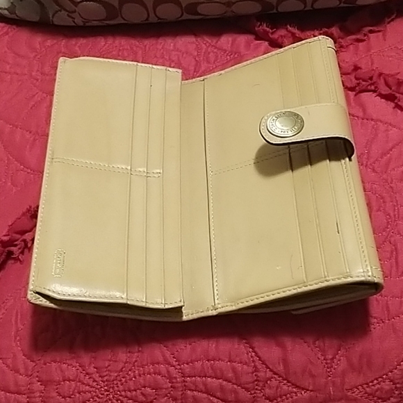 Coach large handbag and Coach checkbook wallet set. - Picture 5 of 8